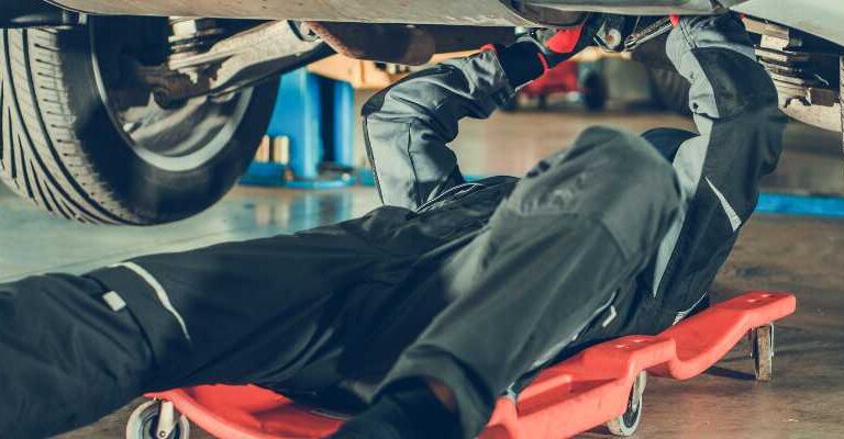 Jakie uszkodzenia wykluczają samochód z ruchu?